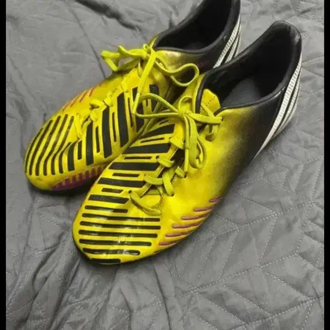 [BUNJANG] Adidas Football Boots (265) / 아디다스 축구화 급처 (265)