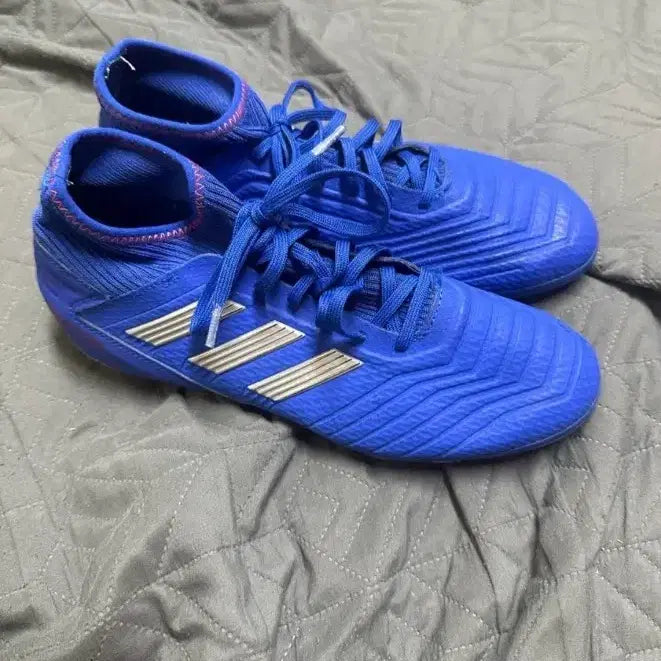 [BUNJANG] Adidas Football Boots Size 260 / 아디다스 축구화 급처 (260)