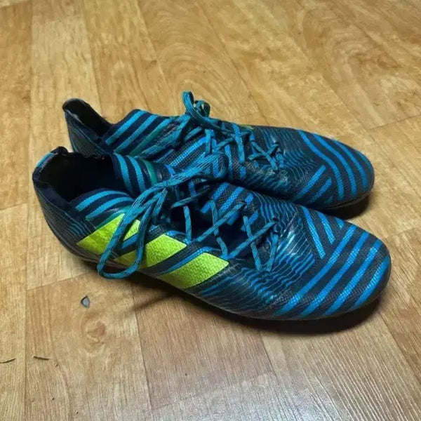 [BUNJANG] Adidas Soccer Cleats (260mm) / 아디다스 축구화 급처 (260)