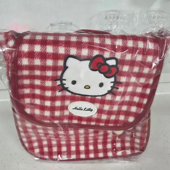[BUNJANG] Hello Kitty Sealed Backpack / 헬로키티 배낭 미개봉