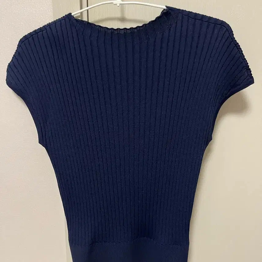 [BUNJANG] Sie Mock Neck Dolman Knit Navy Standard / 시에 Sie 리버 모크넥 돌먼 니트 네이비 스탠다드