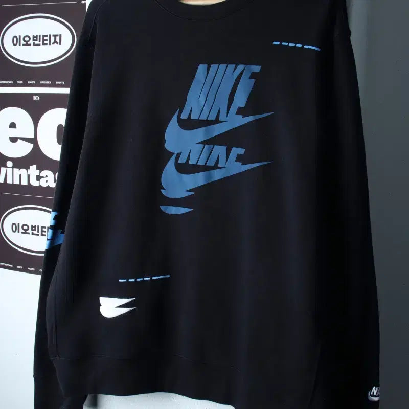 [BUNJANG] Nike Multi-Swoosh Sweatshirt Black (2XL) / (2XL) 나이키 맨투맨 티셔츠 빅사이즈 멀티스우시 블랙-H38036