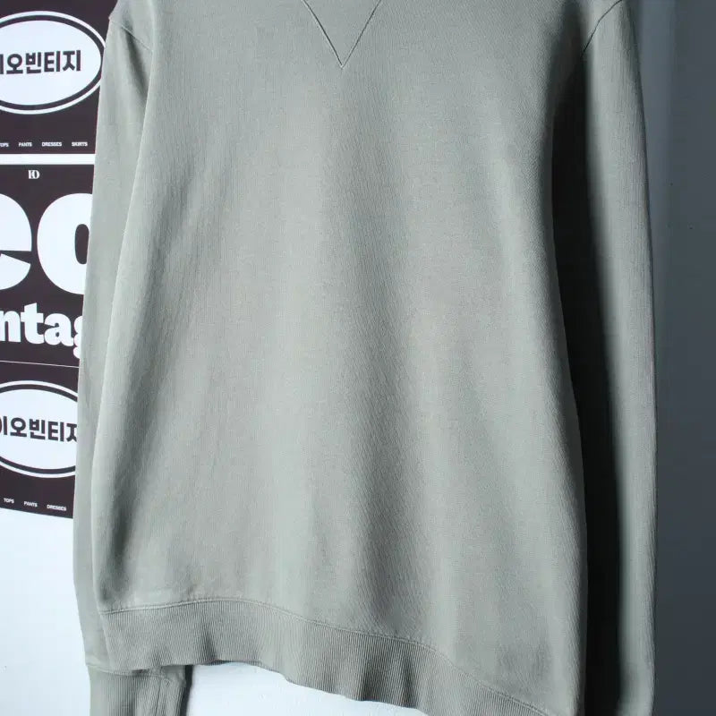 [BUNJANG] COS Plain Crewneck Sweatshirt Mint Green / (M-L) 코스 맨투맨 티셔츠 연그린 무지 놈코어-H38060