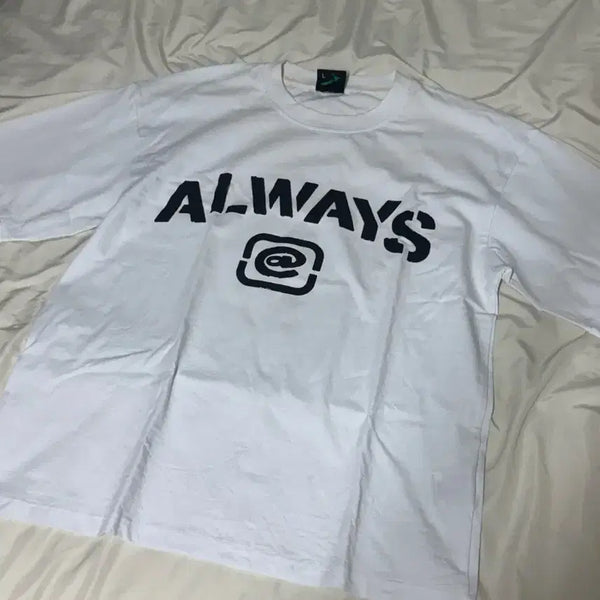 [BUNJANG] ADWYSD Stencil T-Shirt White [L] / ADWYSD 스텐실 티셔츠 화이트 [L]