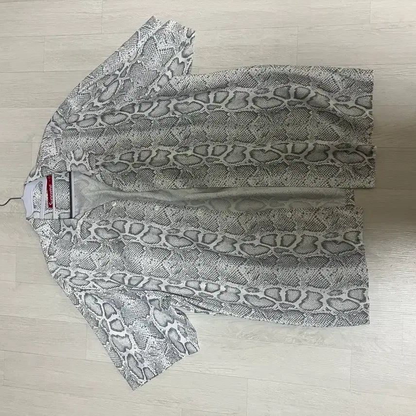 [BUNJANG] Supreme 24 S/S Python Shirt XL / 슈프림 24 s/s 파이썬 셔츠