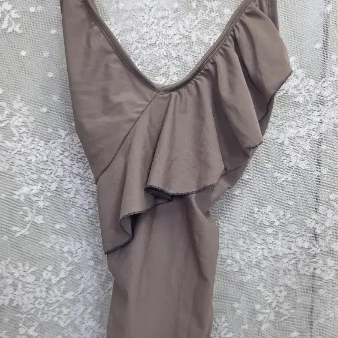 [BUNJANG] Ruffle Monokini - Brown / (착샷)프릴 모노키니 95