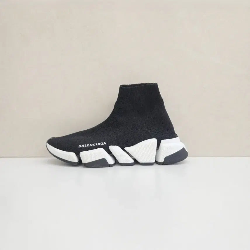 [BUNJANG] Balenciaga Speedrunner Black (Size 38) / 발렌시아가 스피드러너 블랙 38