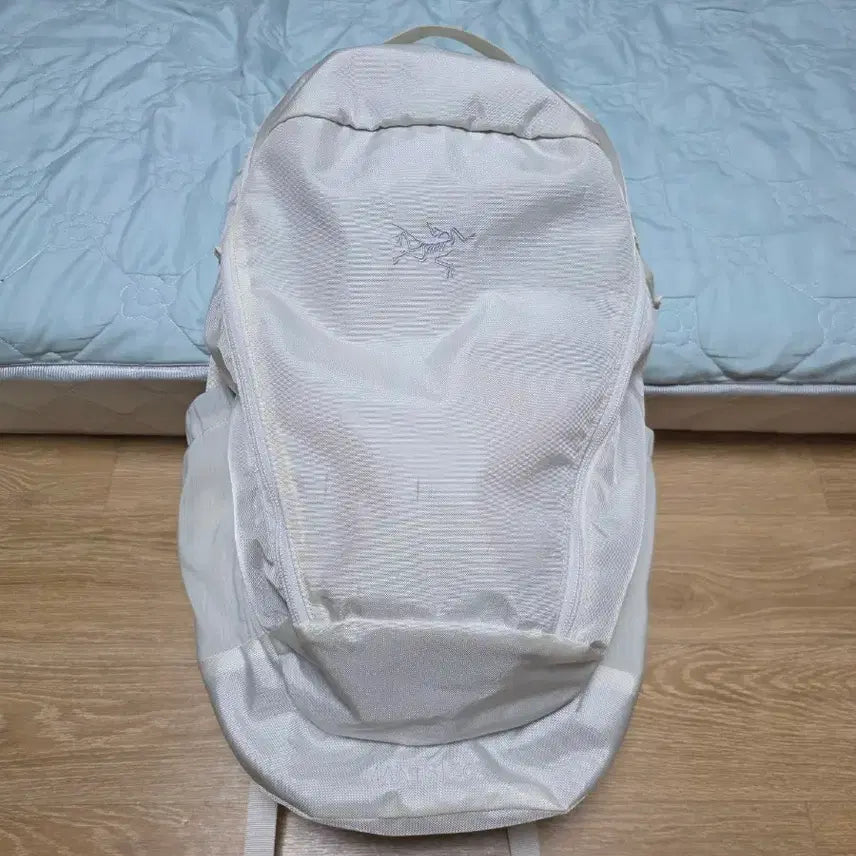 [BUNJANG] Arc'teryx Mantis 26 Backpack White / 아크테릭스 맨티스 26 화이트