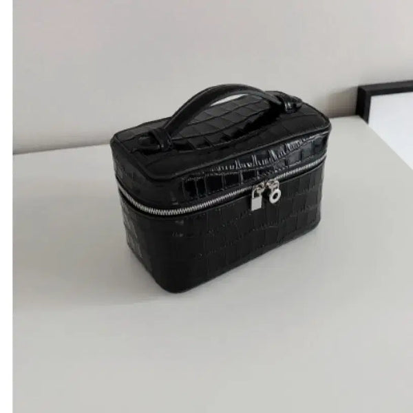 [BUNJANG] Noire Loom Crocodile Pattern Pouch Bag Black / 느와룸 악어파우치백 블랙