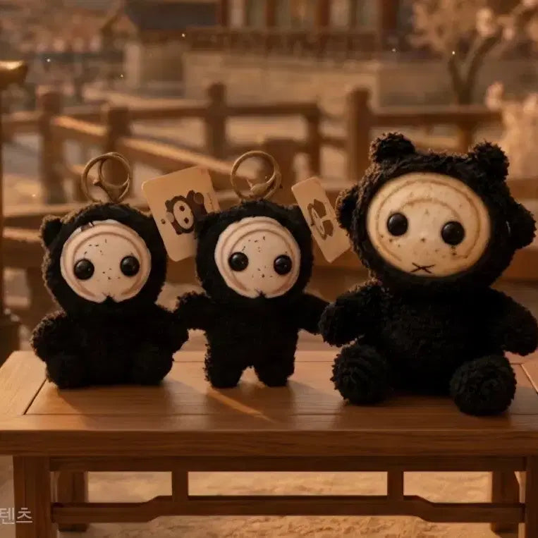 [BUNJANG] Kkeomoksali Doll Keychain / 꺼먹살이 인형 키링 팝니다~
