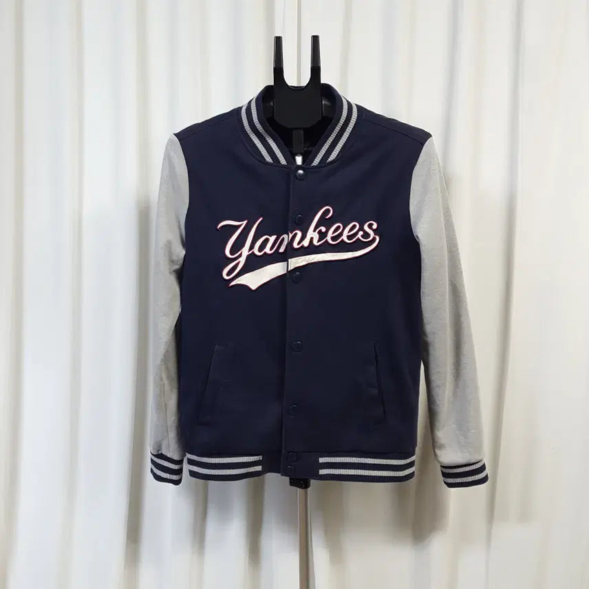 [BUNJANG] MLB New York Yankees Baseball Jacket / MLB 남성 뉴욕양키즈 야구점퍼 100 오일장