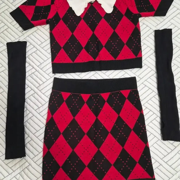 [BUNJANG] Red Check Crop Knit Two-Piece Set with Arm Warmers / 레드 체크 크롭 니트 투피스 + 토시