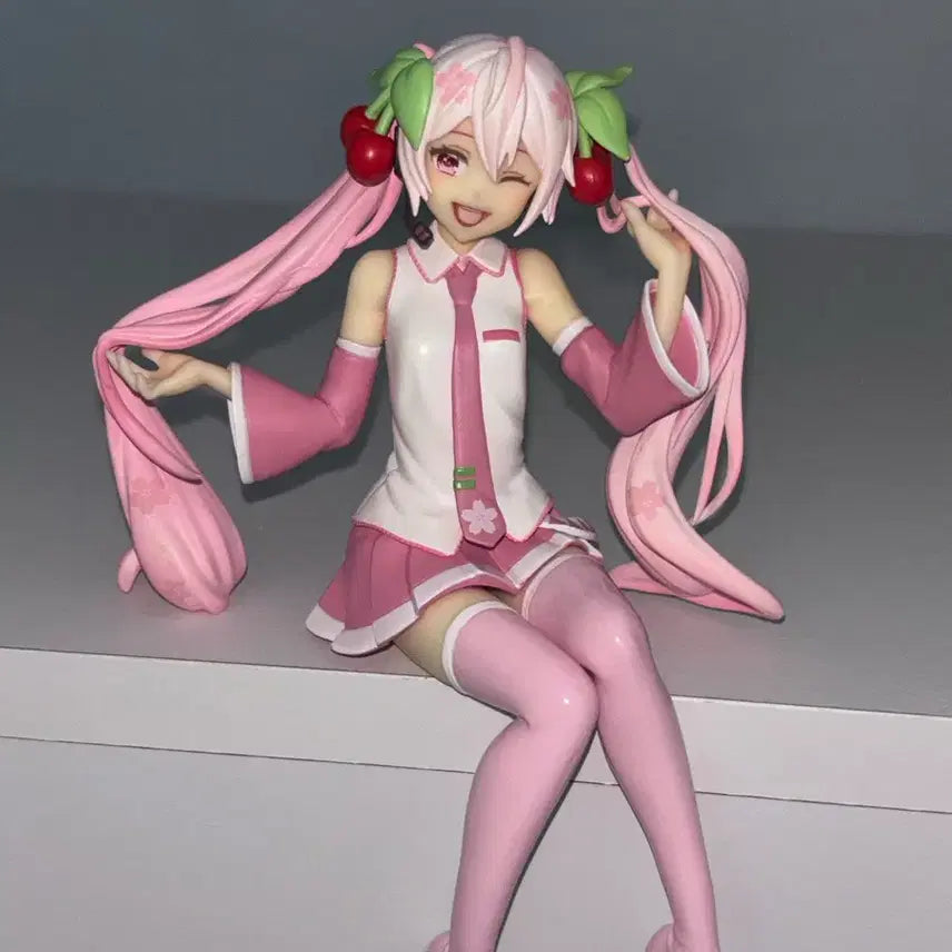 [BUNJANG] Furyu Sakura Miku Noodle Stopper Figure (Wink Version) / 사쿠라 미쿠 누들스토퍼 2021 윙크버전 판매합니다