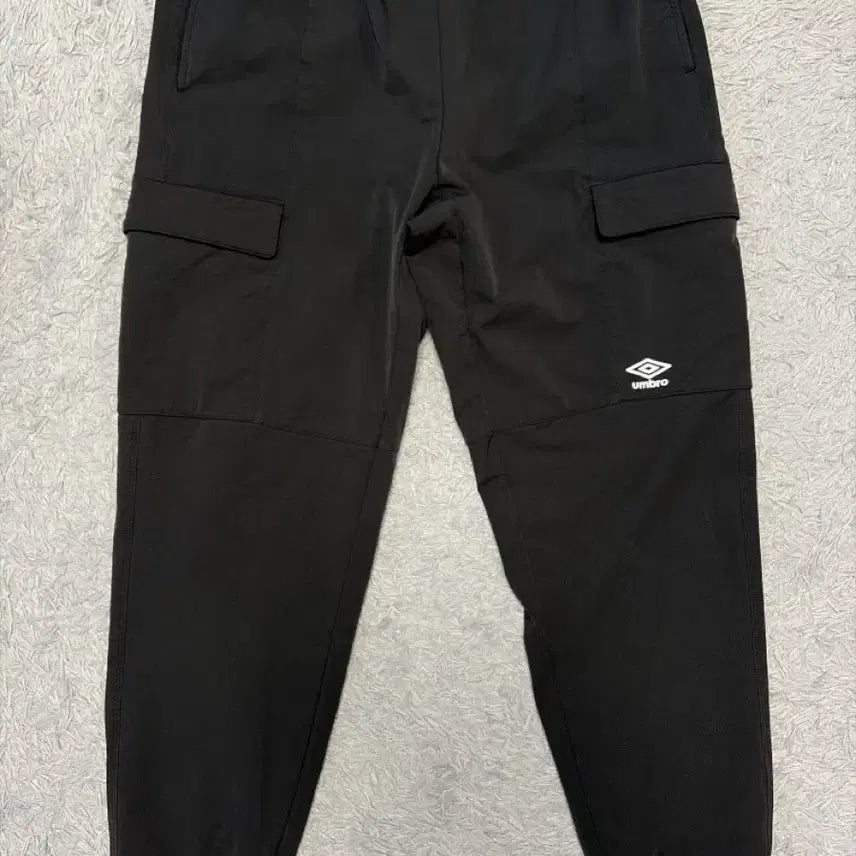 [BUNJANG] Umbro Cargo Jogger Pants (L) / 엄브로 카고조거팬츠 80(L)