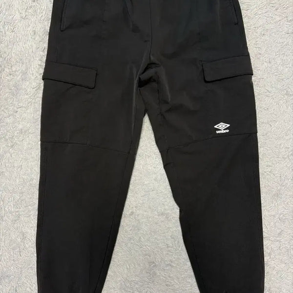 [BUNJANG] Umbro Cargo Jogger Pants (L) / 엄브로 카고조거팬츠 80(L)