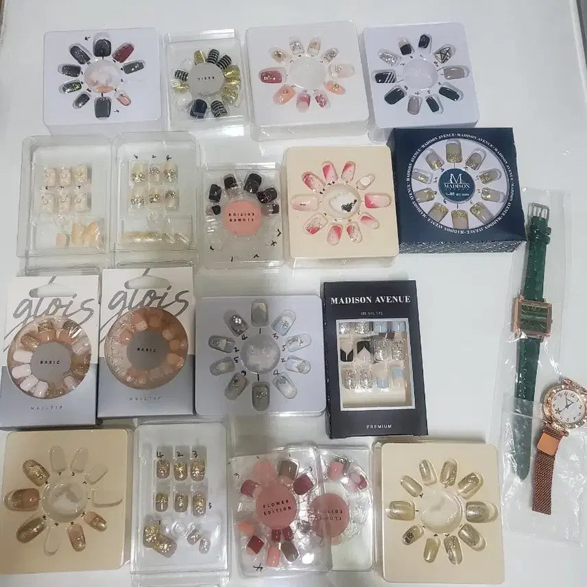 [BUNJANG] Nail Tip Set & 2 Watches Bundle Set / 네일팁  시계2개 새상품포함  일괄