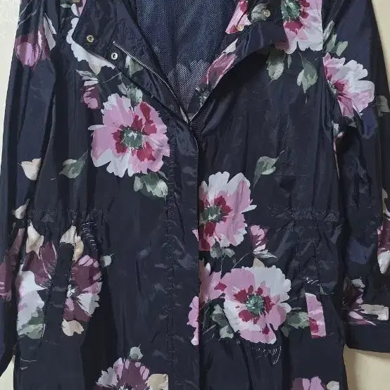 [BUNJANG] Crocodile Women's Flower Pattern Windbreaker / 크로커다일 여성 플라워 패턴 바람막이