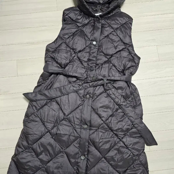 [BUNJANG] Escada Long Padded Vest / 에스까다 ESCADA 롱패딩 베스트 L 작년구입