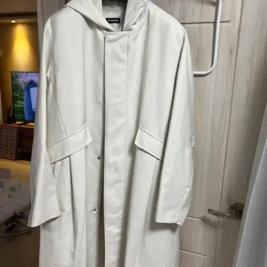 [BUNJANG] Insilence Hooded Coat / 인사일런스 후드코트