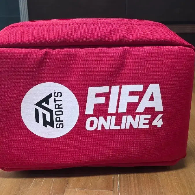 [BUNJANG] EA FIFA Online 4 Red Pouch Bag / EA 피파온라인4 빨간색 파우치백