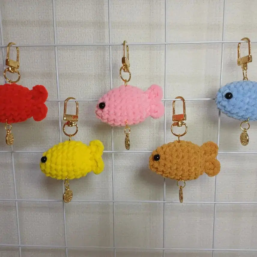 [BUNJANG] Cute Fish Crochet Keychain / 귀여운 복물고기 뜨개키링