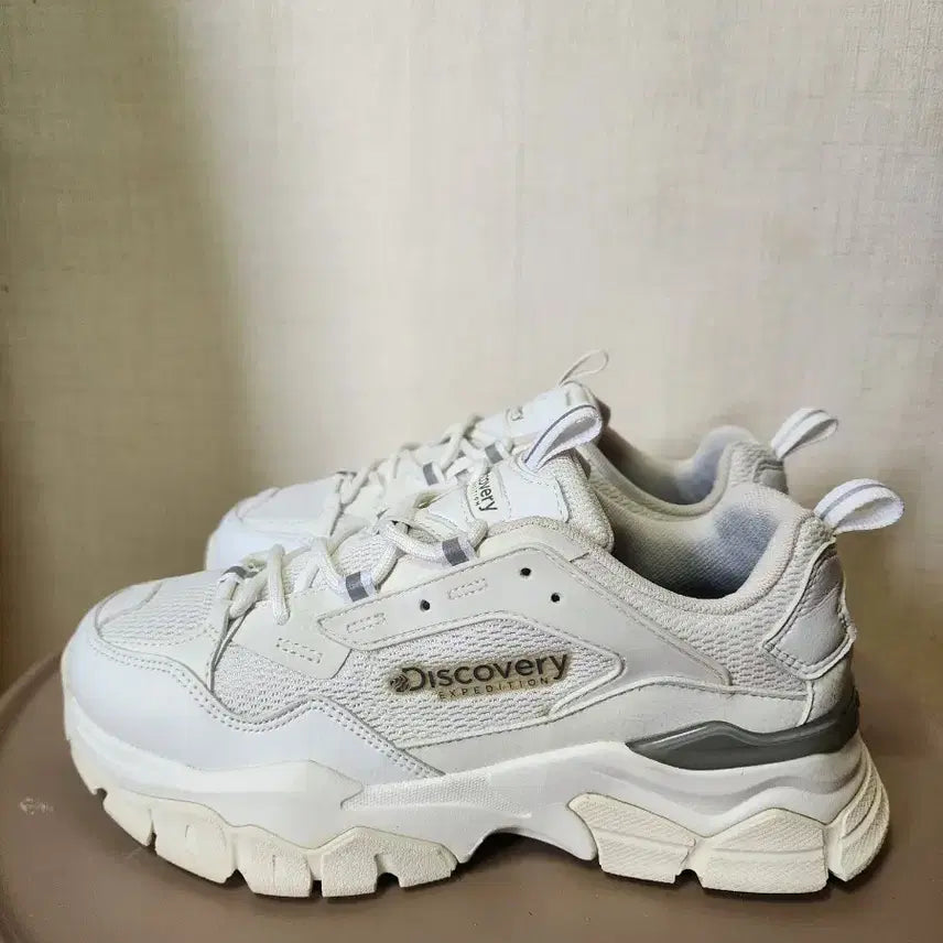 [BUNJANG] Discovery Expedition White Sneakers (235-240) / >>상태최상<< 남녀공용 디스커버리 익스페디션 화이트 운동화 235~240 팝니다