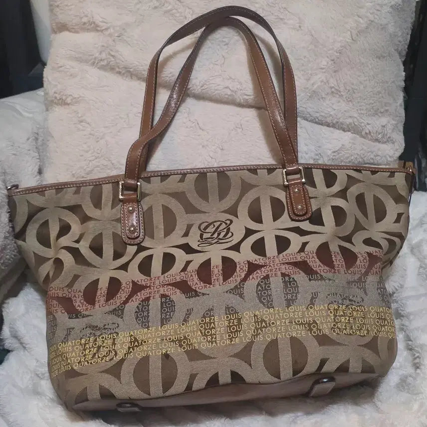 [BUNJANG] Louis Quatorze Brown Shoulder Bag / 루이까또즈 숄더백 브라운