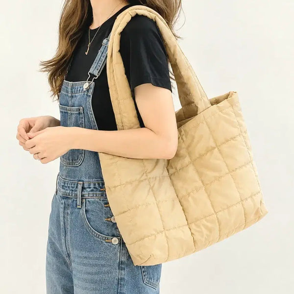 [BUNJANG] Quilted Shoulder Bag for Daily Use / (새상품)폭신폭신 누빔백 누빔숄더백 데일리 패딩가방 대학생 노트북가방