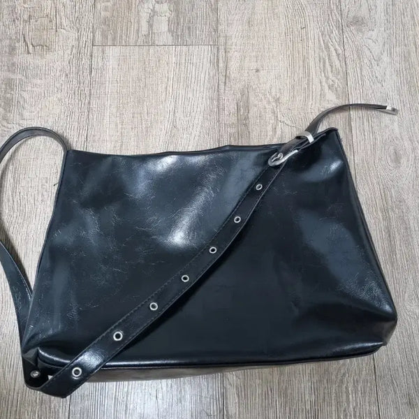 [BUNJANG] Hanabimarket Leather Shoulder Bag / 하나비마켓 레더 숄더백