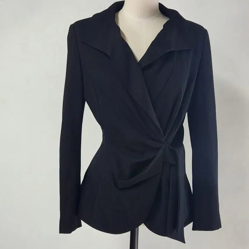 [BUNJANG] Armani Collezioni Unique Wrap Design Black Jacket / 아르마니 콜레지오니 유니크한 랩 디자인 블랙 자켓 55