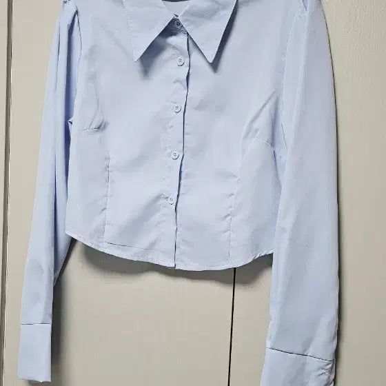 [BUNJANG] Sky Blue Cropped Shirt / 하늘색 크롭 셔츠