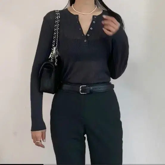 [BUNJANG] DEETO Airy Henley Top Charcoal / (새상품) DEETO Airy Henley Top 차콜
