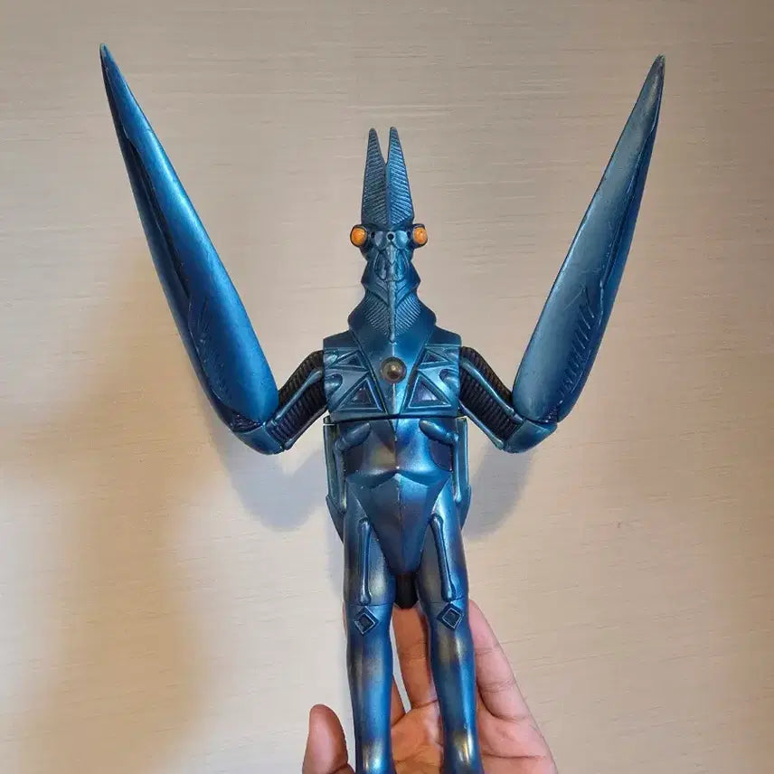 [BUNJANG] Ultraman Baltan Seijin Powered Figure / 울트라맨 발탄성인 파워드