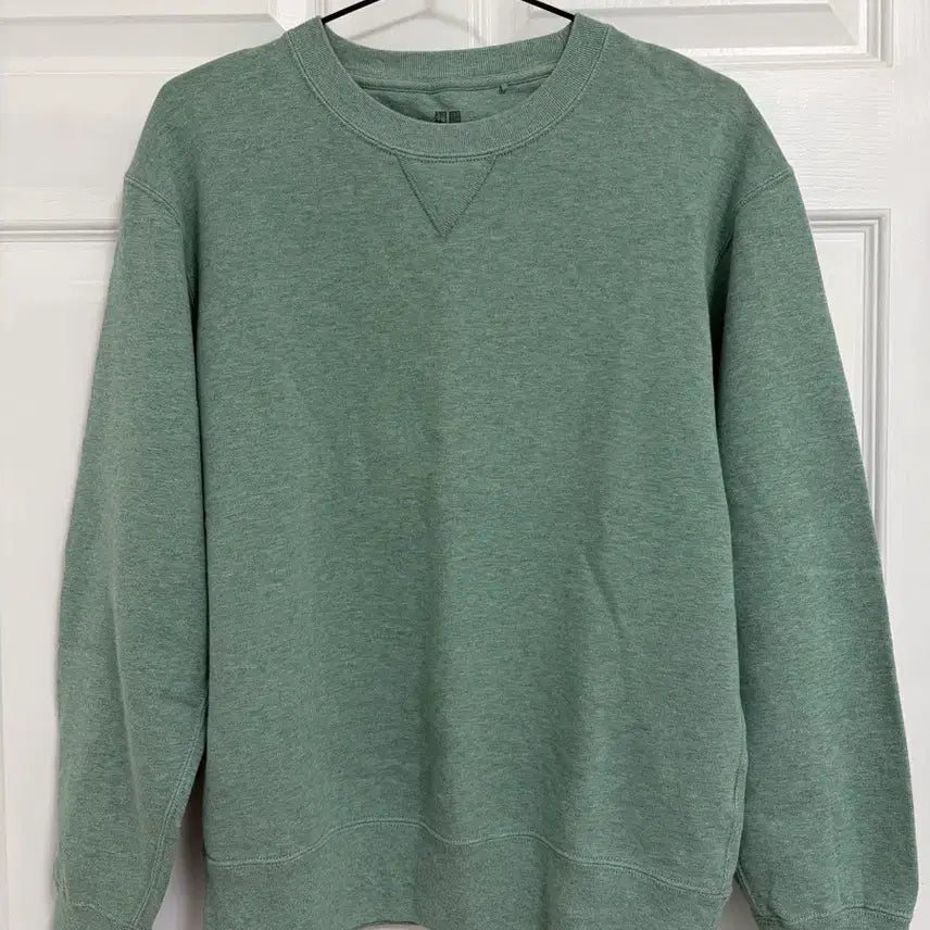 [BUNJANG] Uniqlo Sweatshirt / 유니클로 맨투맨