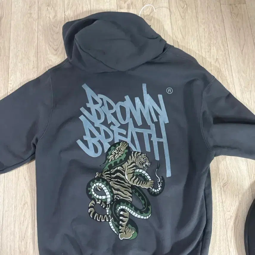 [BUNJANG] Brownbreath Hooded Sweatshirt / 브라운브레스 후드티 (안전결제)