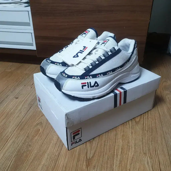 [BUNJANG] Fila Sneakers Size 230 / (새상품) 휠라 운동화 230 사이즈