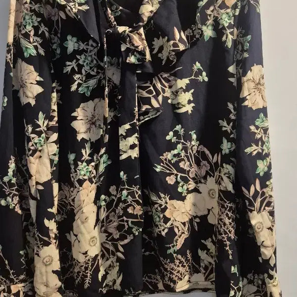 [BUNJANG] Flower Pattern Ribbon Blouse / 플라워 패턴 리본 블라우스