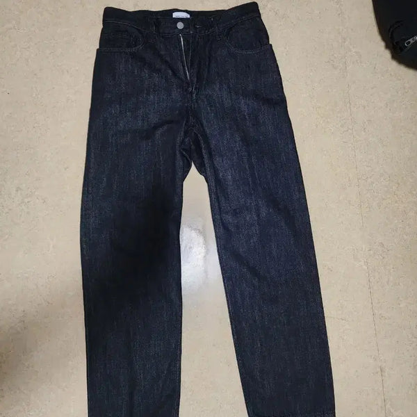 [BUNJANG] Steady Everywear Regular Straight Denim Black / [2, 택제거 새상품] 스테디에브리웨어 레귤러 스트레이트 데님 블랙