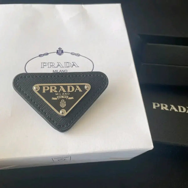 [BUNJANG] Prada Triangle Logo Keyring / 프라다 삼각 로고 키링