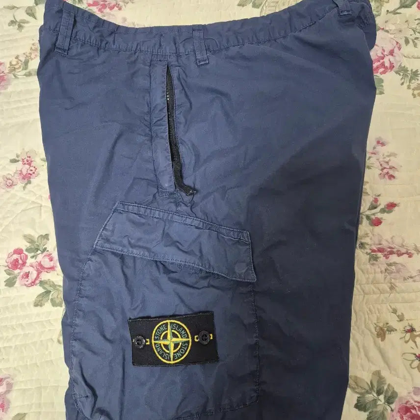 [BUNJANG] Stone Island Cargo Shorts Navy Size 34 / 정품)스톤아일랜드 카고반바지 34판매