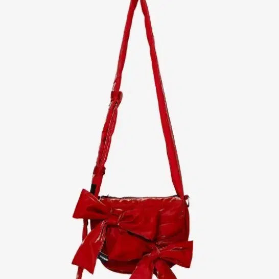 [BUNJANG] IUGAMAKARAS Red Ribbon Shoulder Bag / iugamakaras 레드 리본 숄더백 무신사