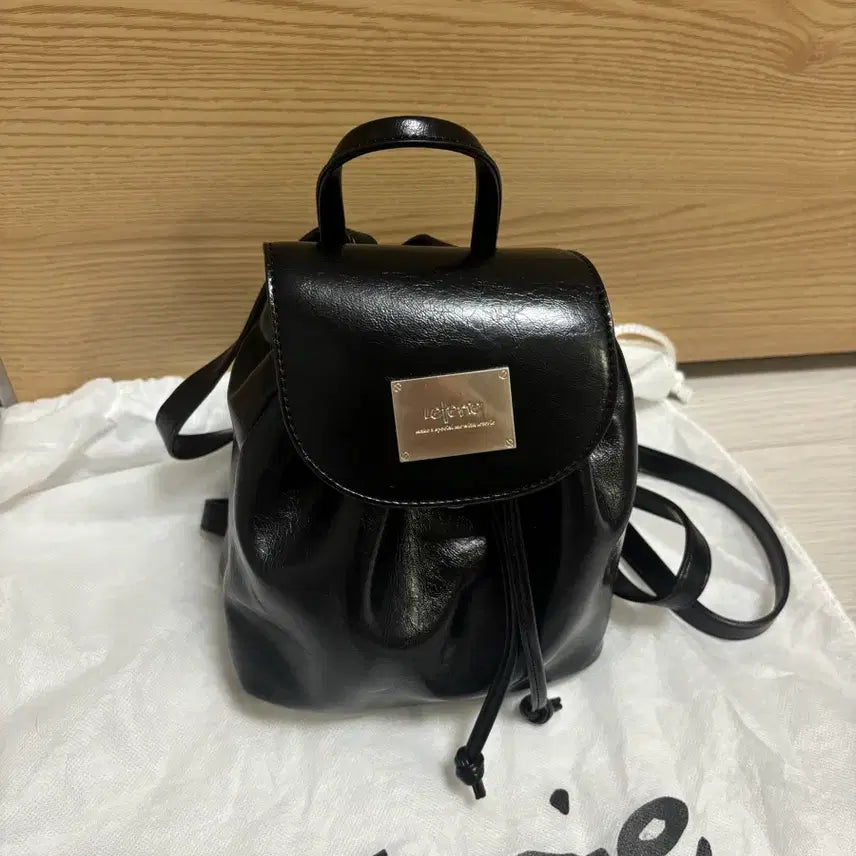 [BUNJANG] Letterry Mini Backpack (Black) / 레터리 미니백택(블랙)