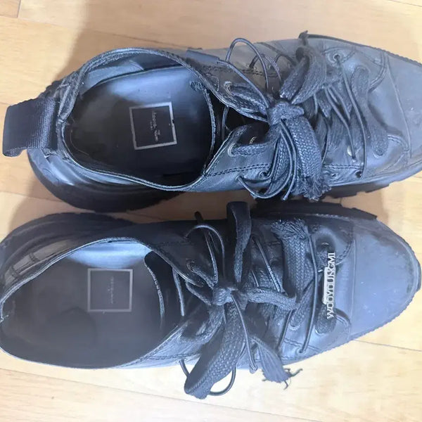 [BUNJANG] Wooyoungmi Black Sneakers / 우영미 스니커즈 블랙