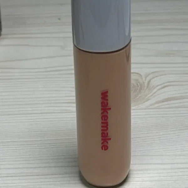 [BUNJANG] WAKEMAKE Conceal BB Foundation / 웨이크메이크 컨실 비비 0.6에 팔아요