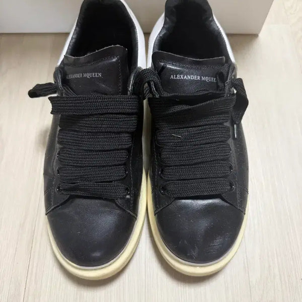 [BUNJANG] Alexander McQueen Oversized Sole Sneakers Black / 알렉산더 맥퀸 오버솔 스니커즈 블랙