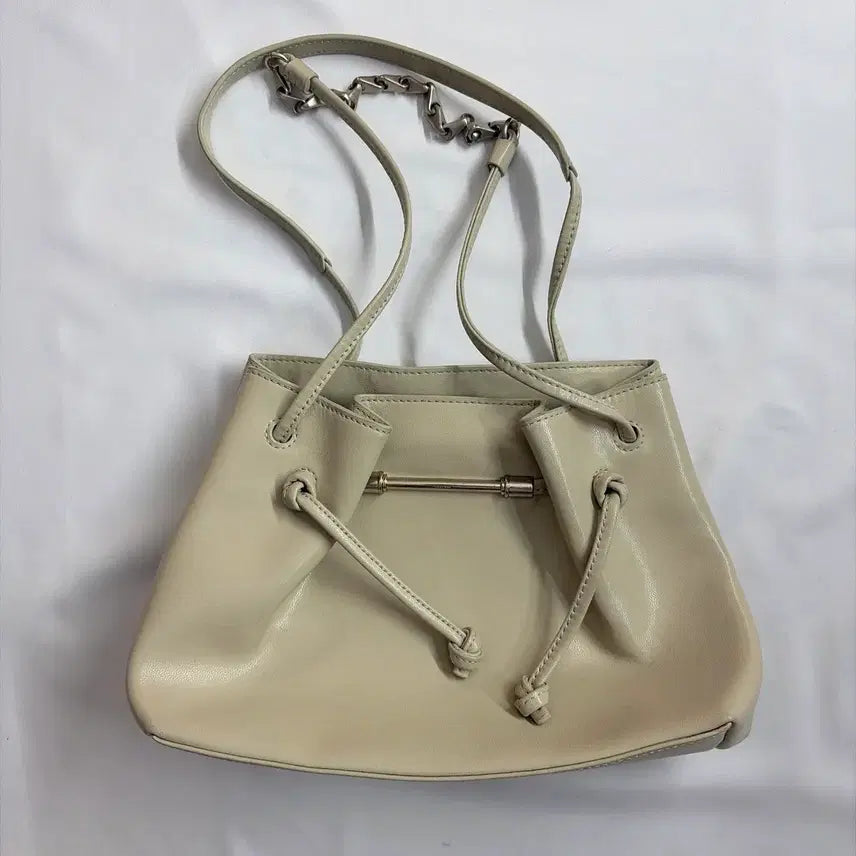 [BUNJANG] LOEUVRE Sac de Fleurs Small Shoulder Bag / 루에브르(LOEUVRE) 삭 드 플뢰르 스몰 숄더백