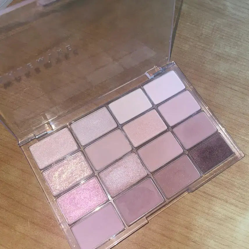 [BUNJANG] WAKEMAKE Soft Blurring Eye Palette 02 Lively Flirting / 웨이크메이크 소프트 블러링 아이팔레트 02 생기 플러팅