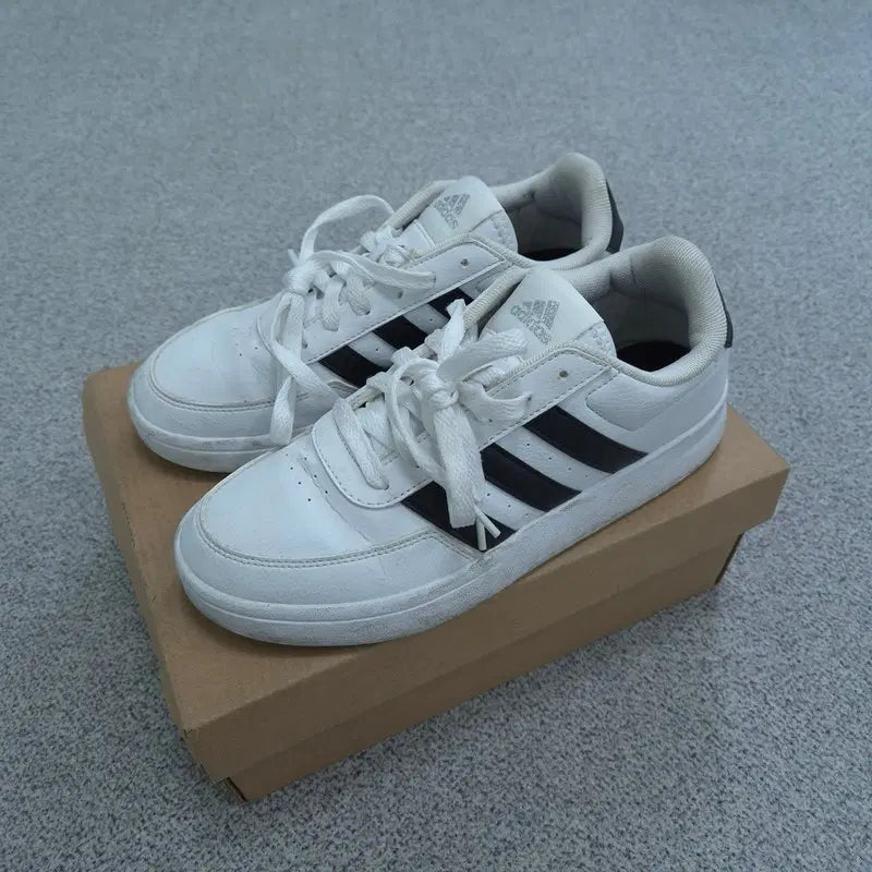 [BUNJANG] Adidas Sneakers 240 / 240 아디다스 스니커즈/일반 운동화 | 0824B07