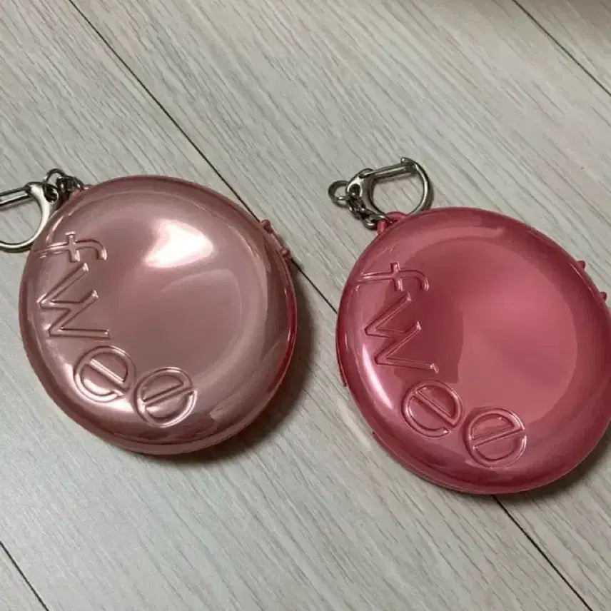 [BUNJANG] Fwee Pocket Eye Palette Keyring Shadow Bundle Yogurt Peach & Strawberry Whip / 퓌 fwee 포켓 아이팔레트 키링 섀도우 일괄 요거트피치 스트로베리휩
