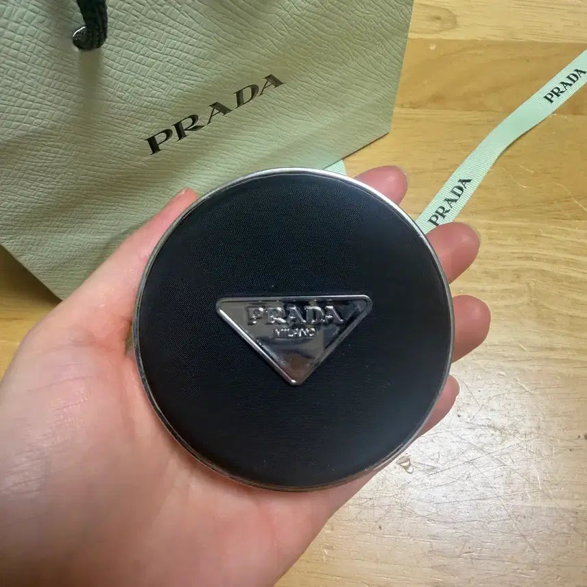 [BUNJANG] Prada Reveal Mesh Cushion LN10 / 프라다 리빌 메쉬 쿠션 LN10
